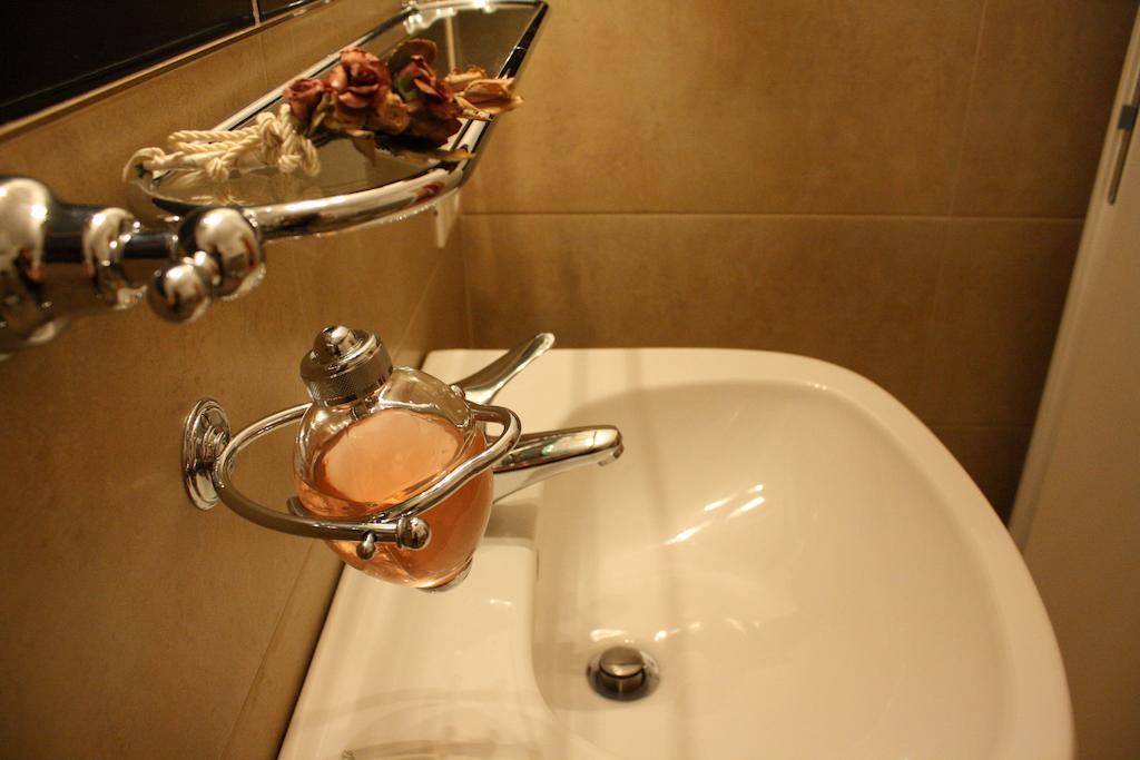 Bed and Breakfast Le Sorelle Lumiere à Rome Chambre photo
